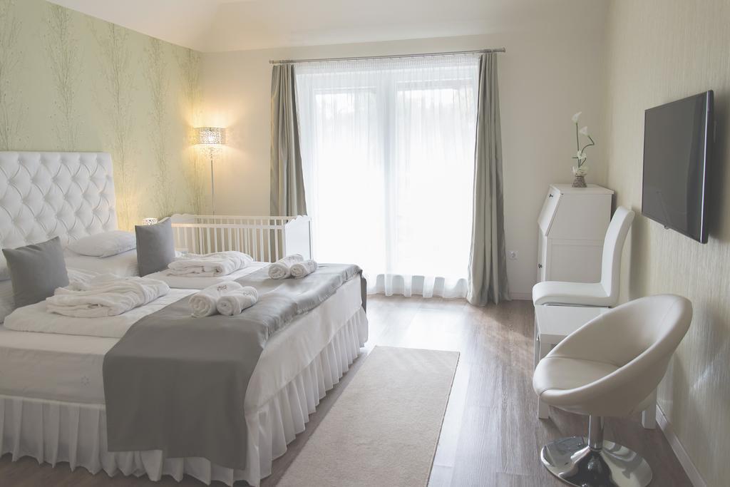 Munkacsy Hotel Bekescsaba Værelse billede